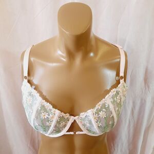 Victoria’s Secret  Dream Angels Wicked Unlined Daisy Chain Embroidery Bra 40D